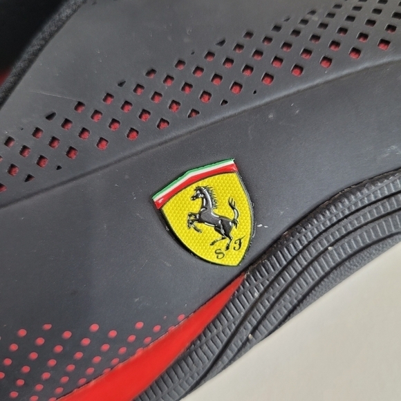 Puma Scuderia Ferrari Drift Cat 5 Ultra II Sneaker - Youth 3/4 - Picture 9 of 16